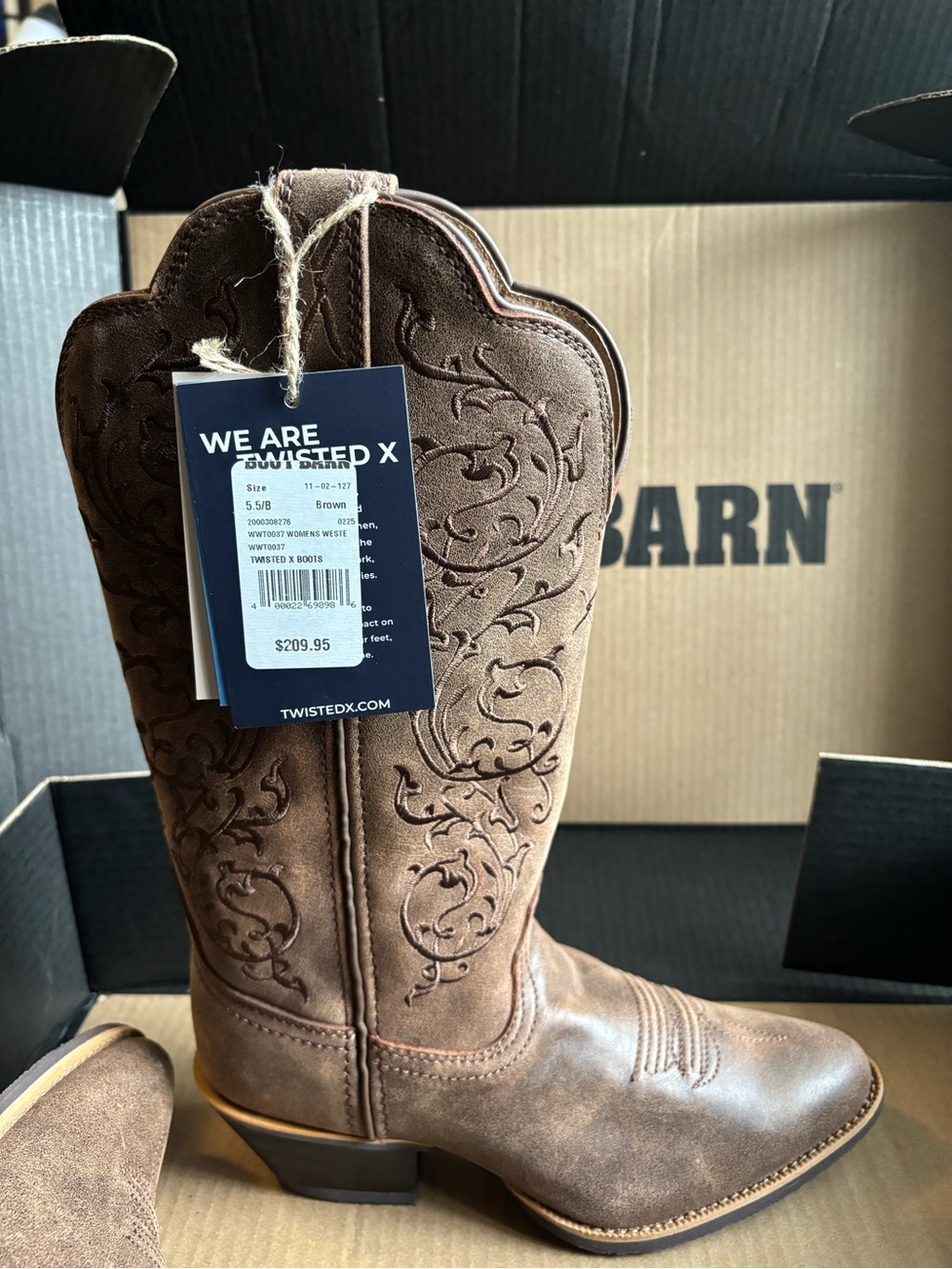 NWT — Twisted X Women Brown Embroidered Western Cowboy Boots
